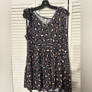 Leopard Print Sleeveless Top